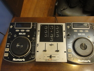 :   DJ  Numark M1- 2- ,  2 .     . 
