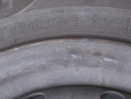 Челябинск: Летние колеса Headway на штампованных дисках для Peugeot Partner Пройден 1 сезон с начала мая 2015. Размеры: 175/70R14 84H