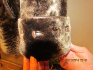Челябинск: Полушубок мутоновый Полушубок удлиненный, норковый воротник, отделка кожей, на пуговицах, рукав отложной, р-р 48-50, рост до 180, заводское производст