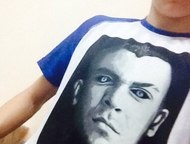 Находка: 16 лет, ищу работу любую Привет, мое имя Дмитрий, но можно звать Димон. Ищу любую работу. 
 возьмусь за что угодно. могу все! я общительный и многое д