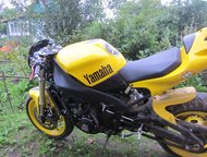 :     Yamaha  R-1, 2001. .   ,  ,  , , .  170. 000